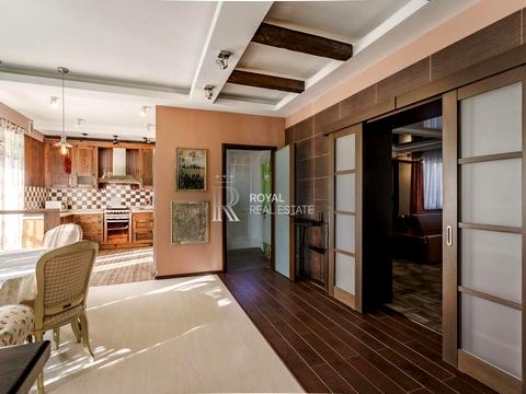 будинок за адресою Соборна вул. (Петропавлівська), 1