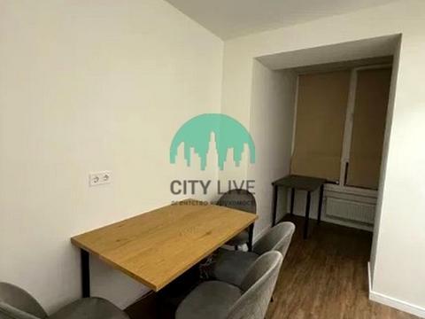 квартира за адресою Олександра Довженка вул., 21а