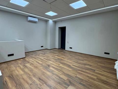 комерційна за адресою Іпсилантіївський пров. (Аїстова вул.), 10з