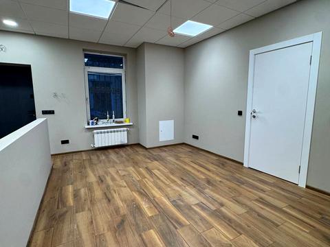 комерційна за адресою Іпсилантіївський пров. (Аїстова вул.), 10з