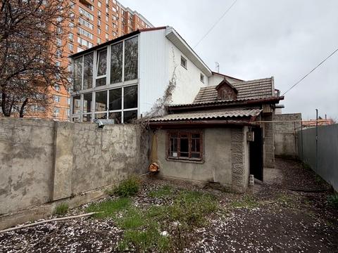 будинок за адресою 1-ша лінія вул.