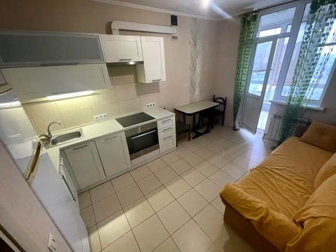 квартира за адресою Єлизавети Чавдар вул., 1