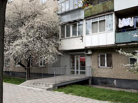 комерційна за адресою Городоцька вул., 210