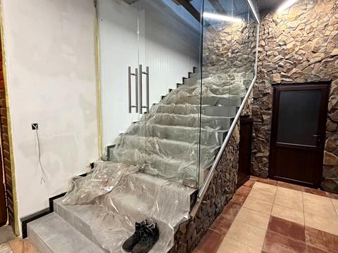 коммерческая по адресу Лугова, 1