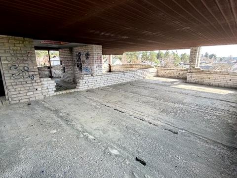 комерційна за адресою Партизанська, 17-а