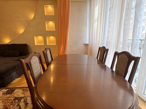 квартира за адресою Євгена Коновальця вул. (Щорса), 32-Б