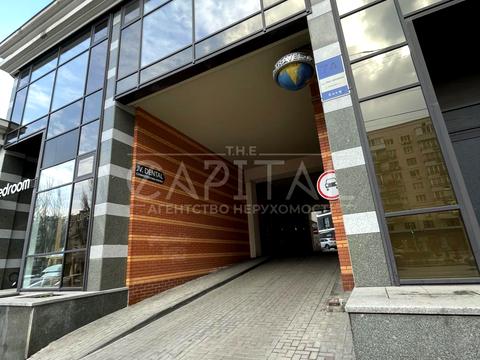 коммерческая по адресу Леси Украинки бульв., 7-А