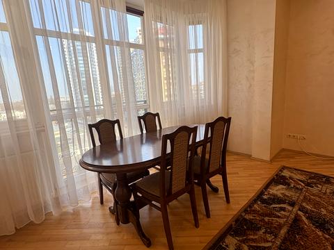 квартира за адресою Євгена Коновальця вул. (Щорса), 32-Б