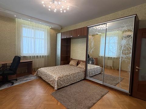 квартира за адресою Євгена Коновальця вул. (Щорса), 32-Б