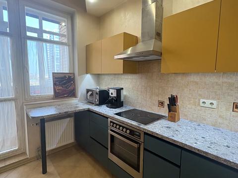 квартира за адресою Євгена Коновальця вул. (Щорса), 32-Б