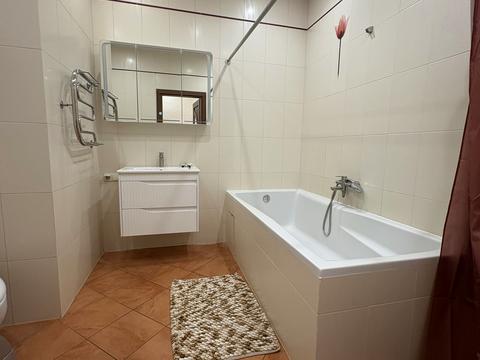 квартира за адресою Євгена Коновальця вул. (Щорса), 32-Б