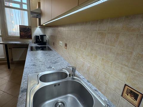 квартира за адресою Євгена Коновальця вул. (Щорса), 32-Б