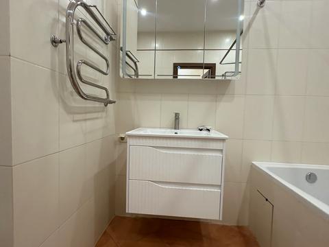 квартира за адресою Євгена Коновальця вул. (Щорса), 32-Б