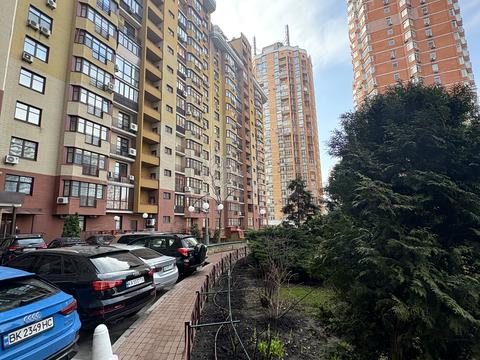 квартира за адресою Євгена Коновальця вул. (Щорса), 32-Б