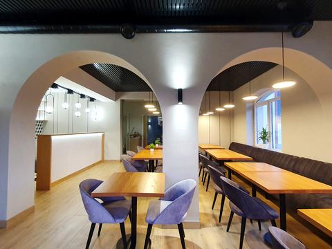 комерційна за адресою Карпатська вул., 67