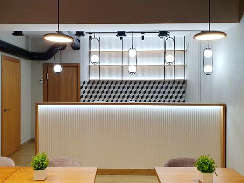 комерційна за адресою Карпатська вул., 67