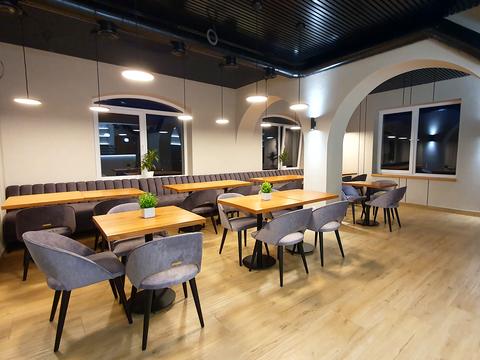 комерційна за адресою Карпатська вул., 67