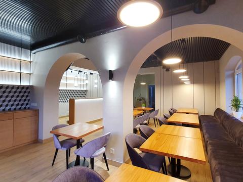 комерційна за адресою Карпатська вул., 67