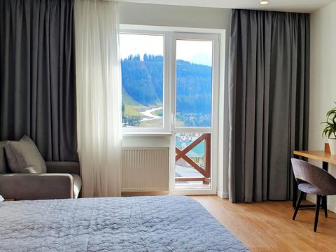 комерційна за адресою Карпатська вул., 67