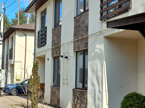 будинок за адресою Патріотів, 4б
