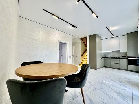 дом по адресу Ярослава Стецька ул., 5