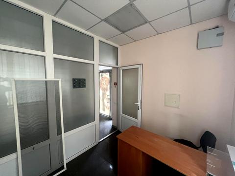 коммерческая по адресу Лобановського ул., 13