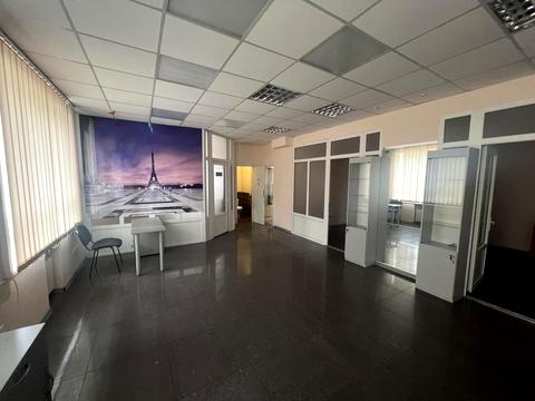 коммерческая по адресу Лобановського ул., 13