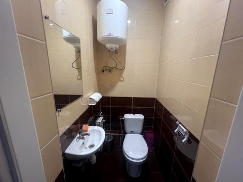коммерческая по адресу Лобановського ул., 13