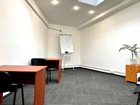 комерційна за адресою Рибальська вул., 22