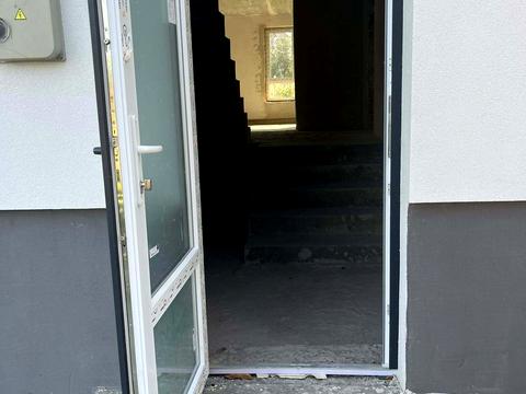 дом по адресу с. Угринов, вул. Самостійна, 46