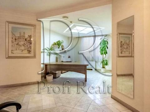 комерційна за адресою Велика Васильківська вул. (Червоноармійська), 62/64