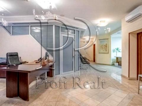 комерційна за адресою Велика Васильківська вул. (Червоноармійська), 62/64