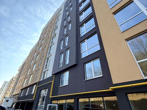 комерційна за адресою Малоголосківська вул., (Будинок)