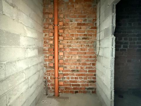 комерційна за адресою Малоголосківська вул., (Будинок)