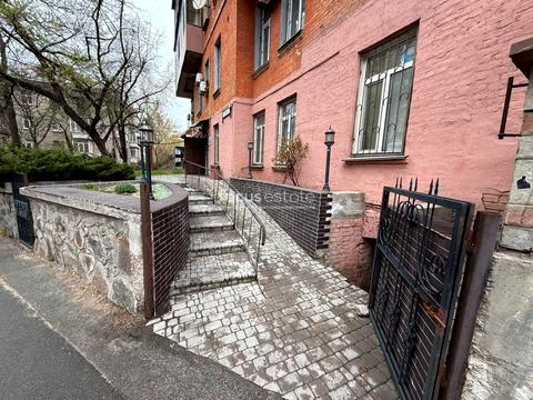 комерційна за адресою Кудрявська вул., 3/5