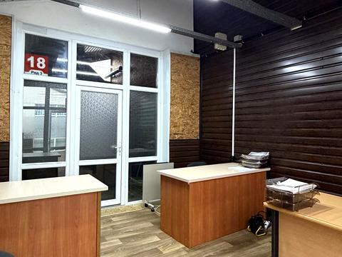 комерційна за адресою Зубрівська вул., 1в