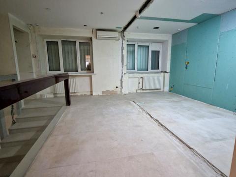 коммерческая по адресу Леси Украинки бульв., 10