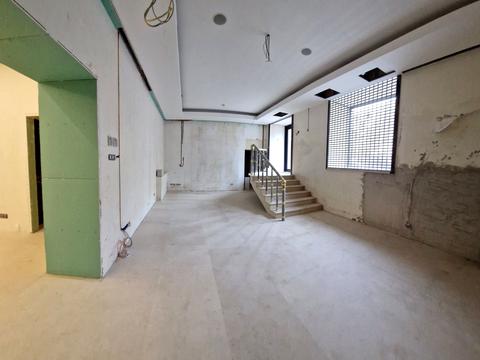 коммерческая по адресу Леси Украинки бульв., 10