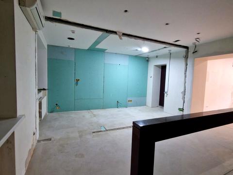 коммерческая по адресу Леси Украинки бульв., 10