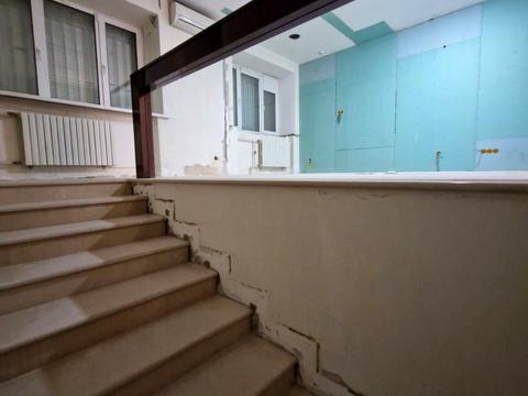 коммерческая по адресу Леси Украинки бульв., 10