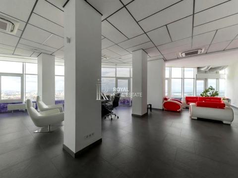 комерційна за адресою Кловський узвіз, 7a