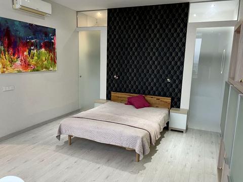 квартира за адресою Літературна вул., 12а, к.1