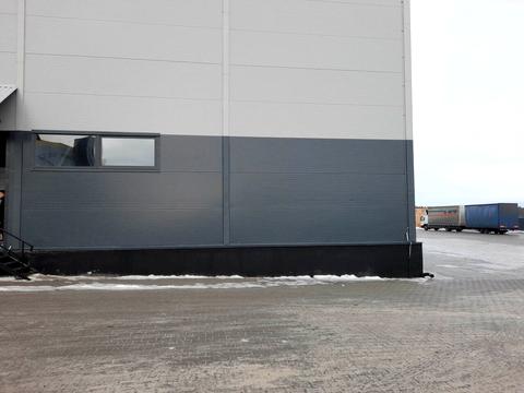 комерційна за адресою Амосова вул., 48