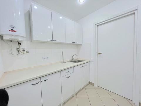 комерційна за адресою Антоновича вул. (Горького), 23-Б