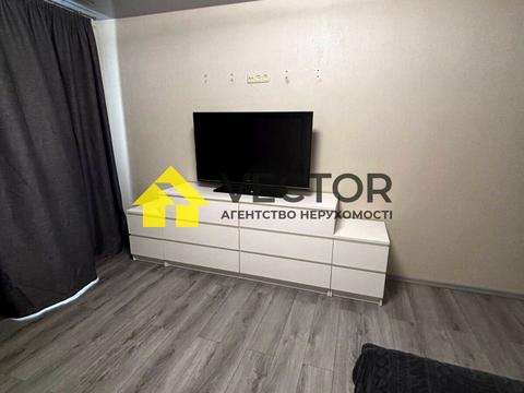 квартира за адресою Героїв України вул., 4