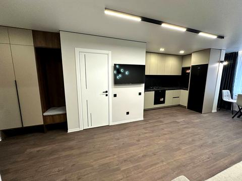 квартира за адресою Степана Бандери вул., (Будинок 4)