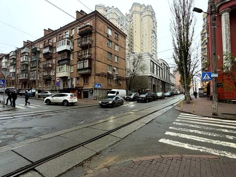 коммерческая по адресу Полтавская ул., 10