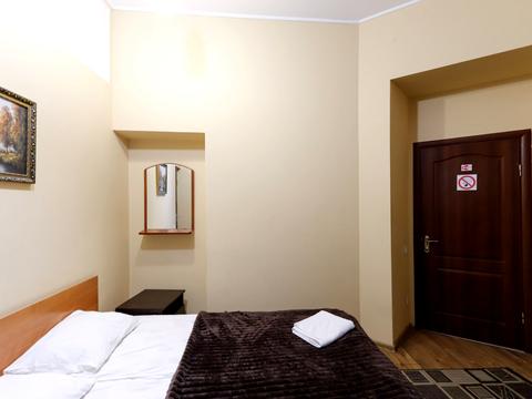 комерційна за адресою Богдана Хмельницького вул., 25