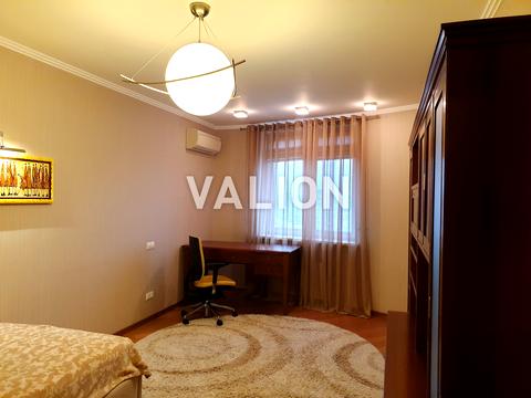 квартира за адресою Раїси Окіпної вул., 10-А