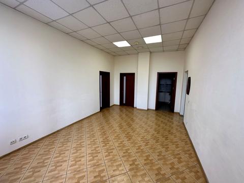 комерційна за адресою Київ, Ґарета Джонса вул. (Сім'ї Хохлових), 15